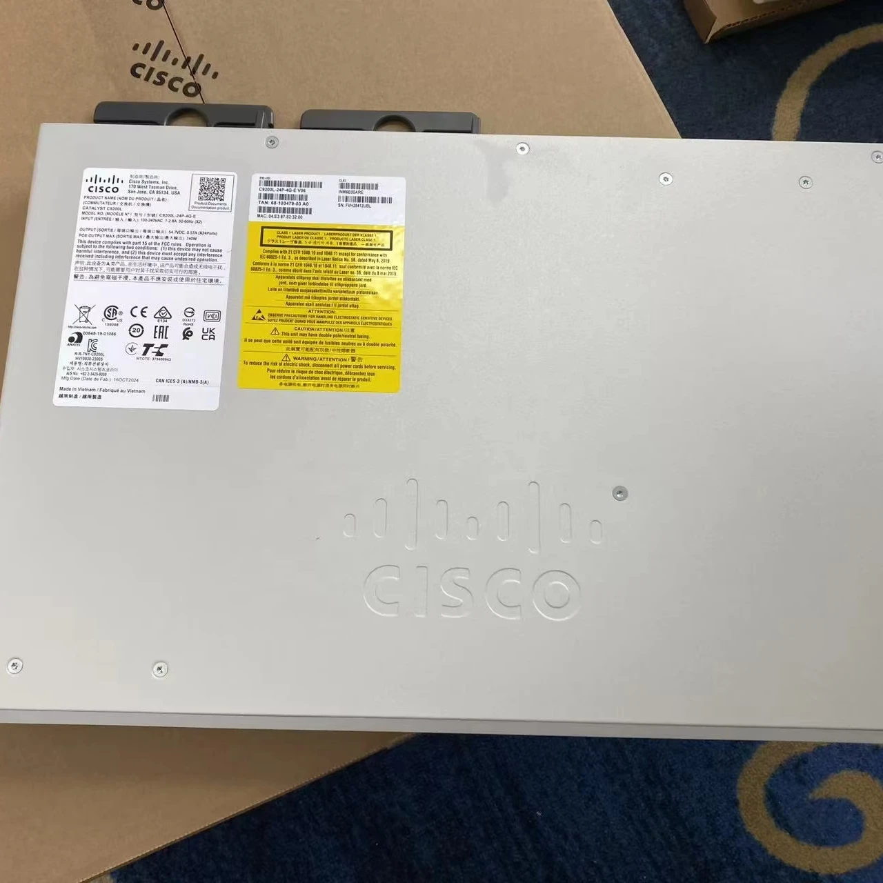 Managed Switch 24 Port Gigabit - C9200-24T-E: 시스코 Catalyst 9200 시리즈, 24포트,
