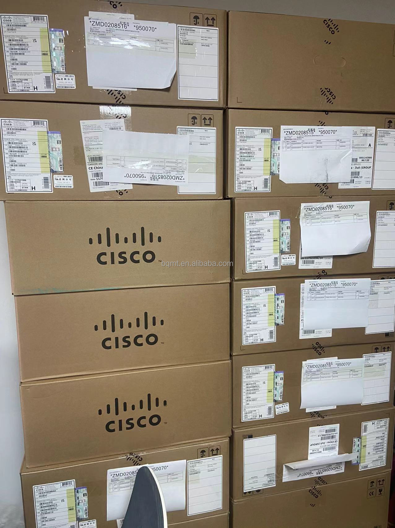 C9300L-48T-4G-E 48포트 기가비트 이더넷  - Switch 48 Port Poe Gigabit 리뷰 및 가격